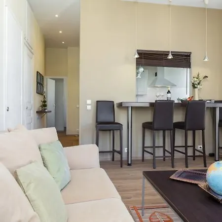 Sleeps 4 Wifi * Cannes